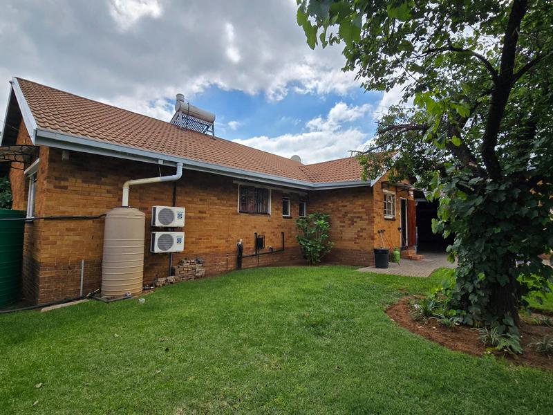 3 Bedroom Property for Sale in Vaalpark Free State